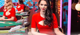 Filipino players enjoying mobile sports betting and casino games on 39 ph